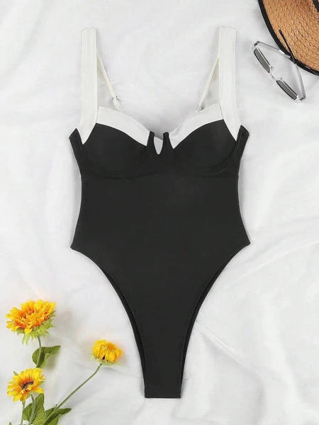 Women’s One-Piece Swimsuit – Quick Dry Seaside Swimwear with Contrast Colors